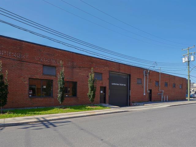 65 Rue de Port-Royal O, Montréal, QC for sale - Building Photo - Image 2 of 8