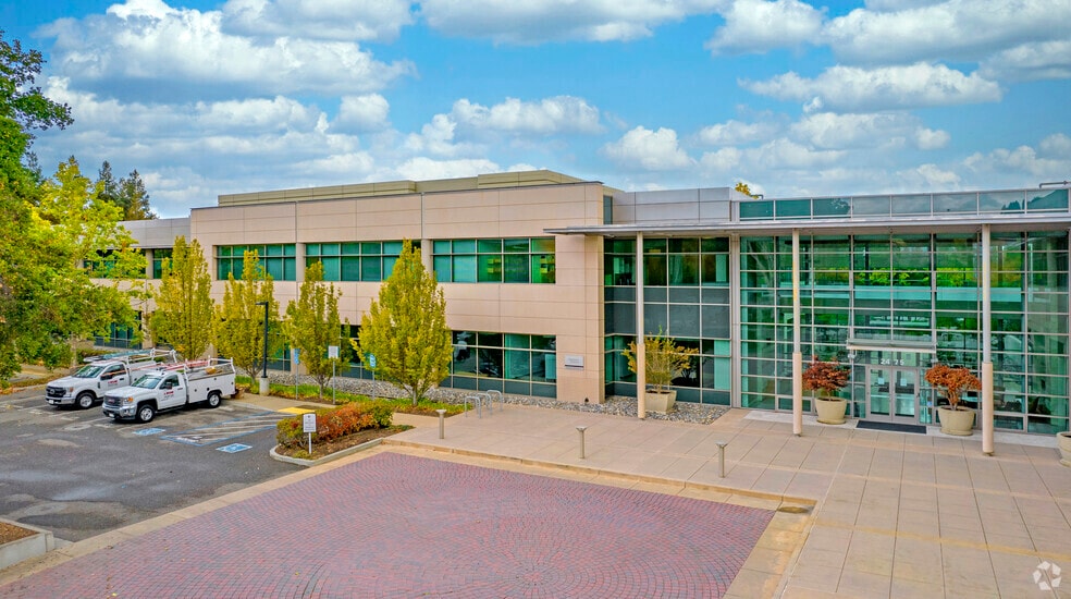 2475 Hanover St, Palo Alto, CA for lease - Building Photo - Image 3 of 5