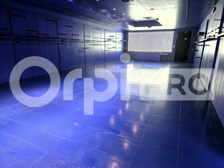 Retail in Soissons for lease - Interior Photo - Image 3 of 6