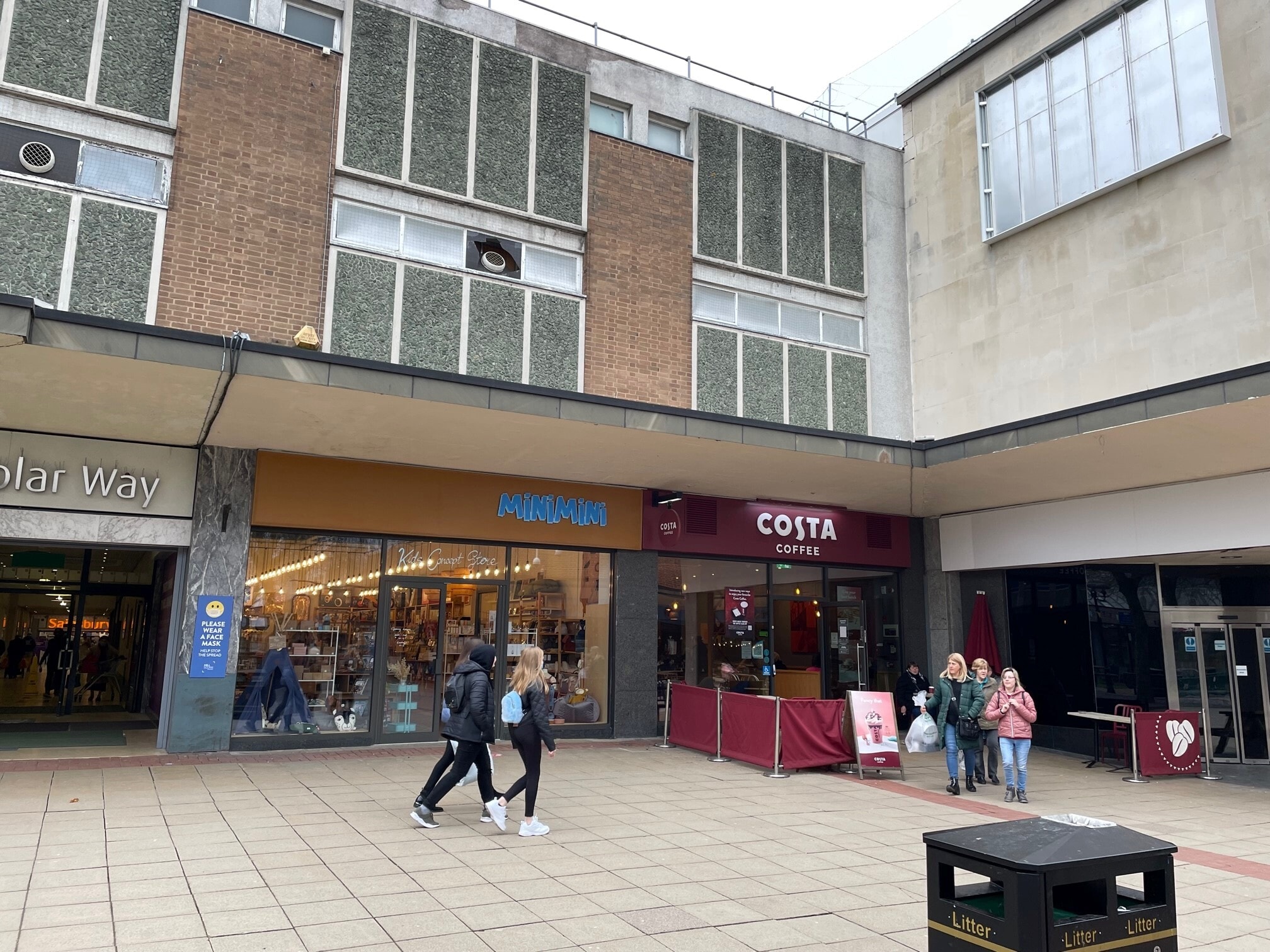 Mell Sq, Solihull à louer Photo du bâtiment- Image 1 de 1