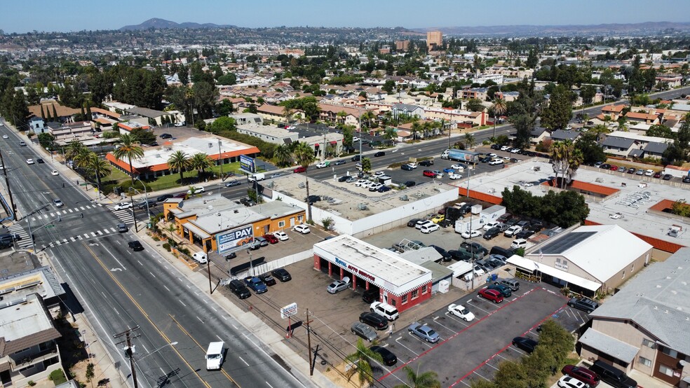 930 E Washington Ave, El Cajon, CA for lease - Building Photo - Image 3 of 8