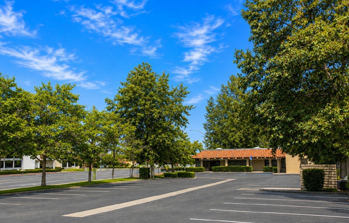 100 S Imperial Hwy, Anaheim, CA for sale Primary Photo- Image 1 of 5