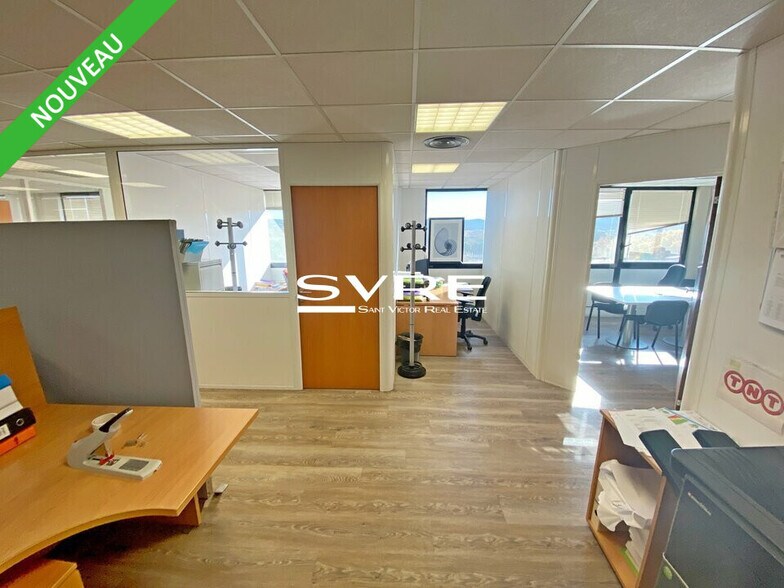 511 Route De La Seds, Vitrolles for lease - Interior Photo - Image 3 of 6