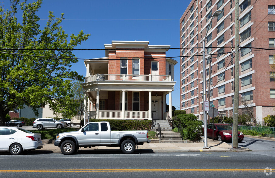 3818 Roland Ave, Baltimore, MD for lease - Building Photo - Image 1 of 4