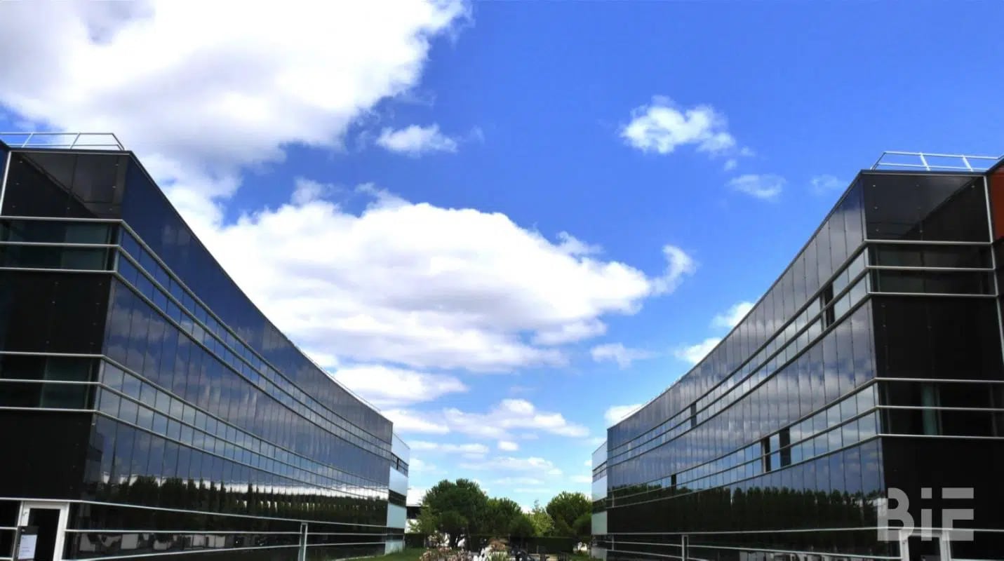 Office in Mérignac for lease Building Photo- Image 1 of 5