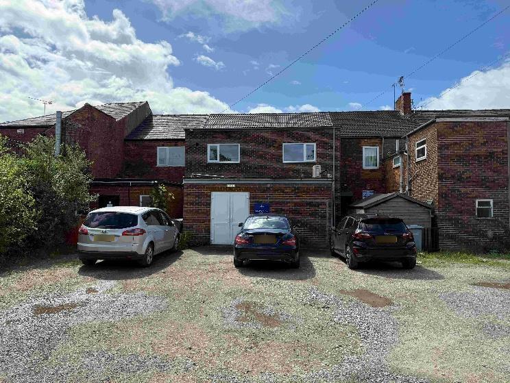 87-89 Nantwich Rd, Crewe à vendre - Photo du bâtiment - Image 2 de 8