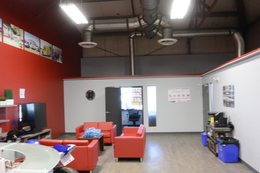 159 East Lake Blvd NE, Airdrie, AB à vendre - Autre - Image 1 de 1