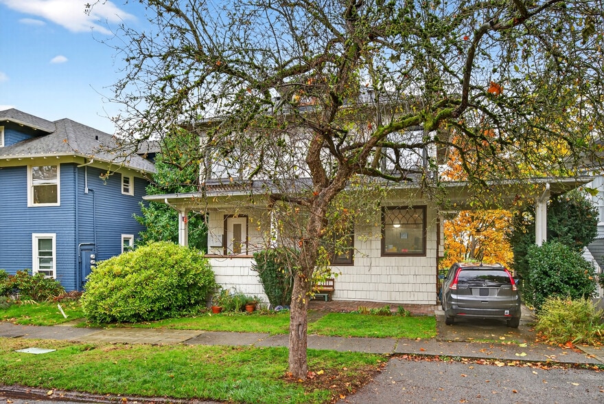 132 30th Ave, Seattle, WA for sale - Building Photo - Image 3 of 24