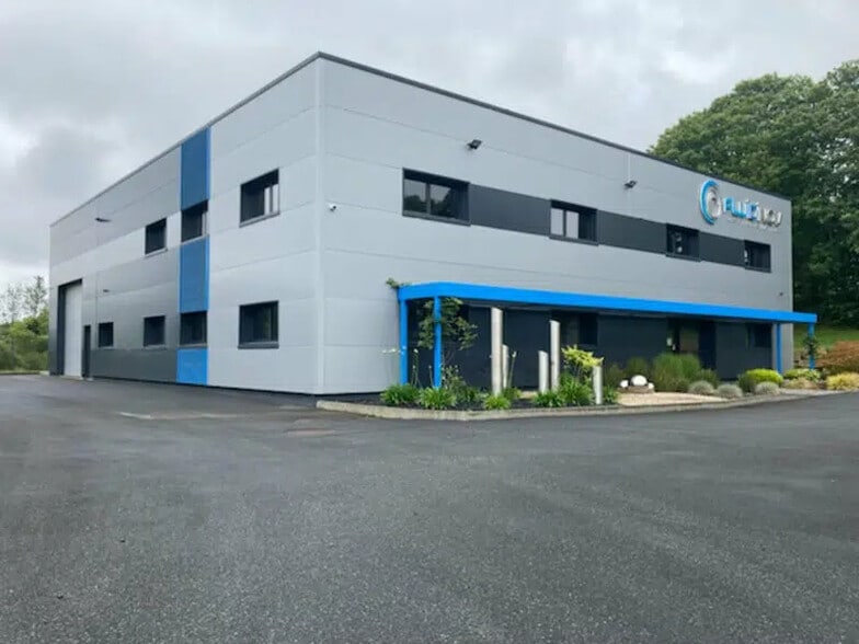 Flex in Pluguffan for lease - Building Photo - Image 1 of 7