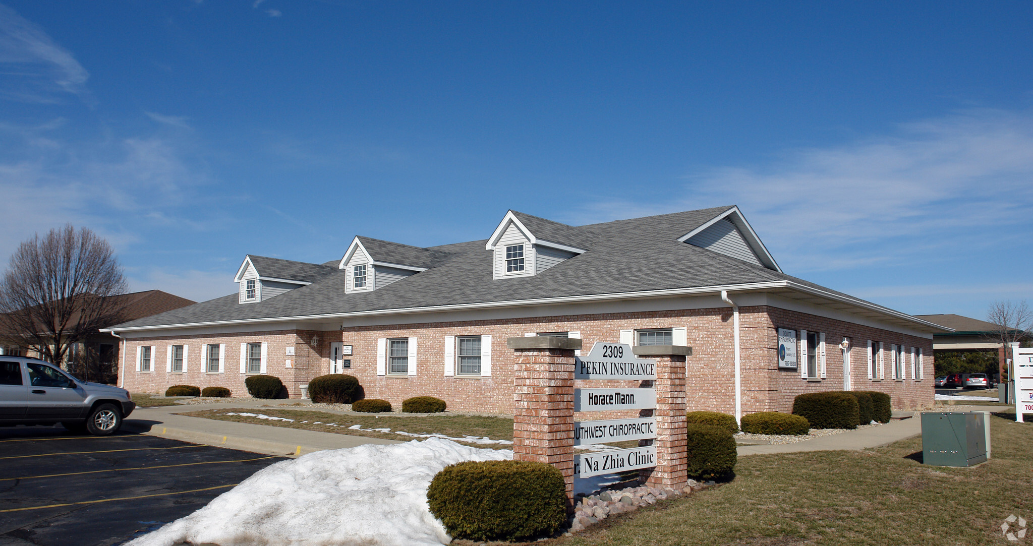 2309 W White Oaks Dr, Springfield, IL for lease Building Photo- Image 1 of 3