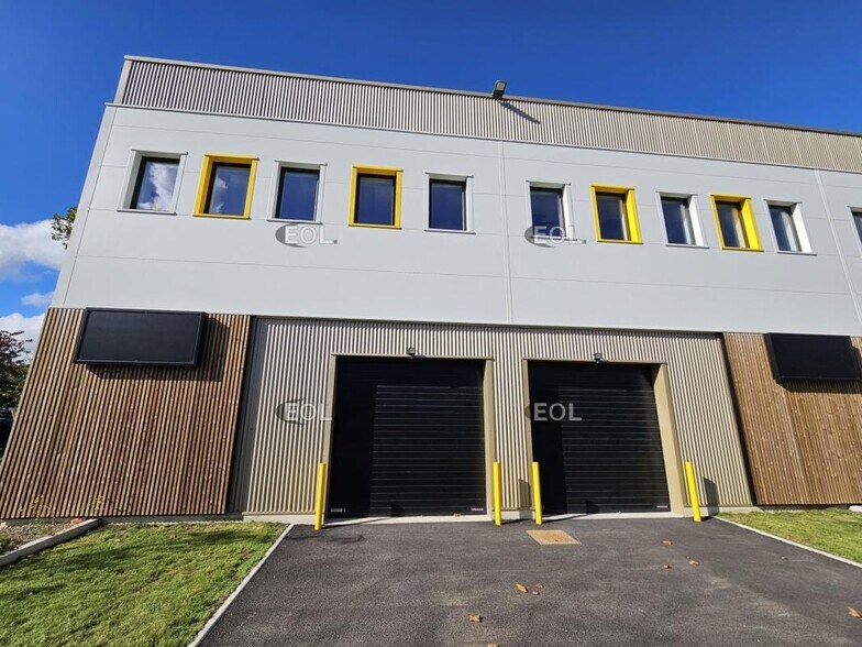 Flex dans Fresnes à louer - Photo du bâtiment - Image 3 de 22