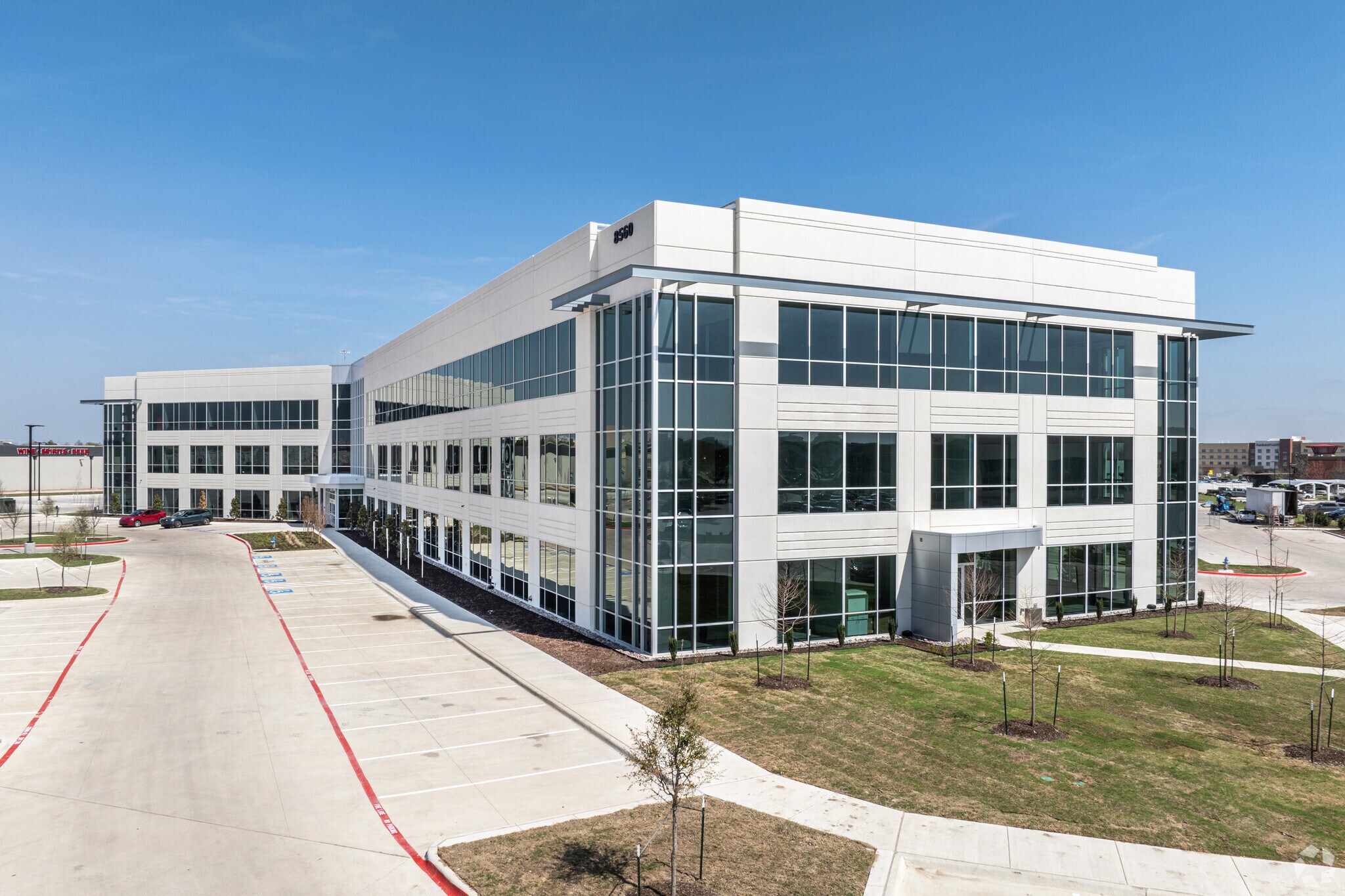 8560 Belleview Dr, Plano, TX à louer Photo du bâtiment- Image 1 de 22