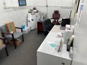 134-140 E Saint Georges Ave, Linden, NJ for lease Interior Photo- Image 1 of 12