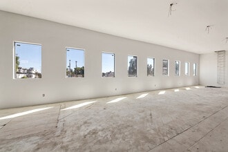 6600-6610 Lexington Ave, Los Angeles, CA for sale Interior Photo- Image 2 of 7