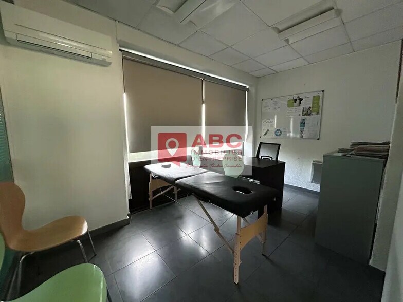 Bureau dans Montpellier à vendre - Photo du bâtiment - Image 2 de 12