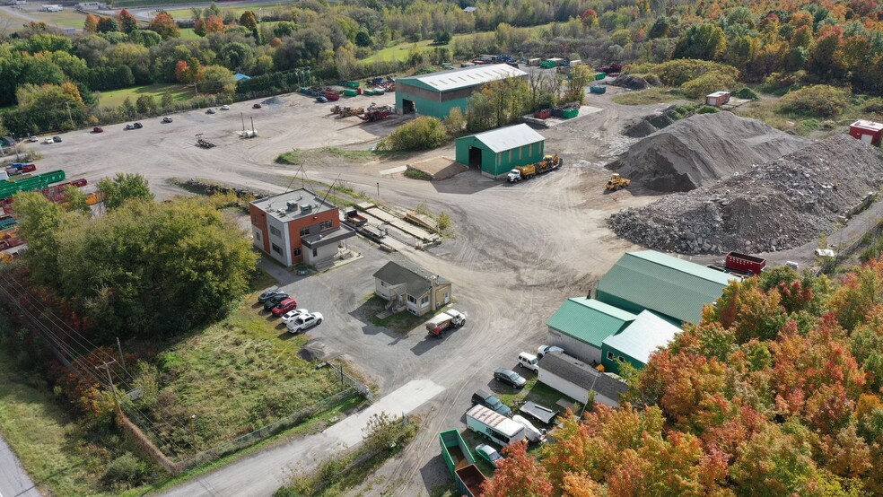 750 Grand Rang Saint-François, Saint-Pie, QC à vendre - Photo du bâtiment - Image 3 de 12