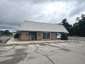 4801 N Wheeling Ave, Muncie, IN à vendre Photo du bâtiment- Image 1 de 7