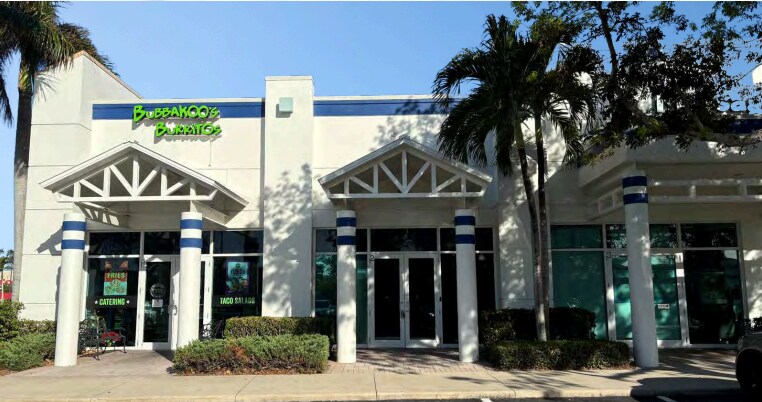 6345 Naples Blvd, Naples, FL à louer - Photo du bâtiment - Image 1 de 2