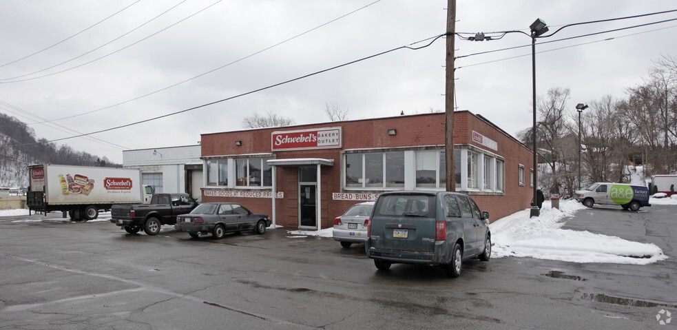 4315 Walnut St, McKeesport, PA à louer - Photo principale - Image 1 de 18