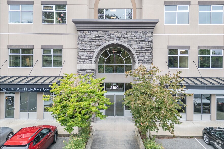 2190 W Railway St, Abbotsford, BC à vendre - Photo du bâtiment - Image 3 de 3