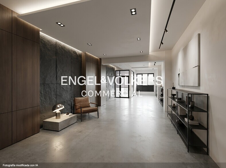 Multifamily in Barcelona, Barcelona for sale - Interior Photo - Image 1 of 4