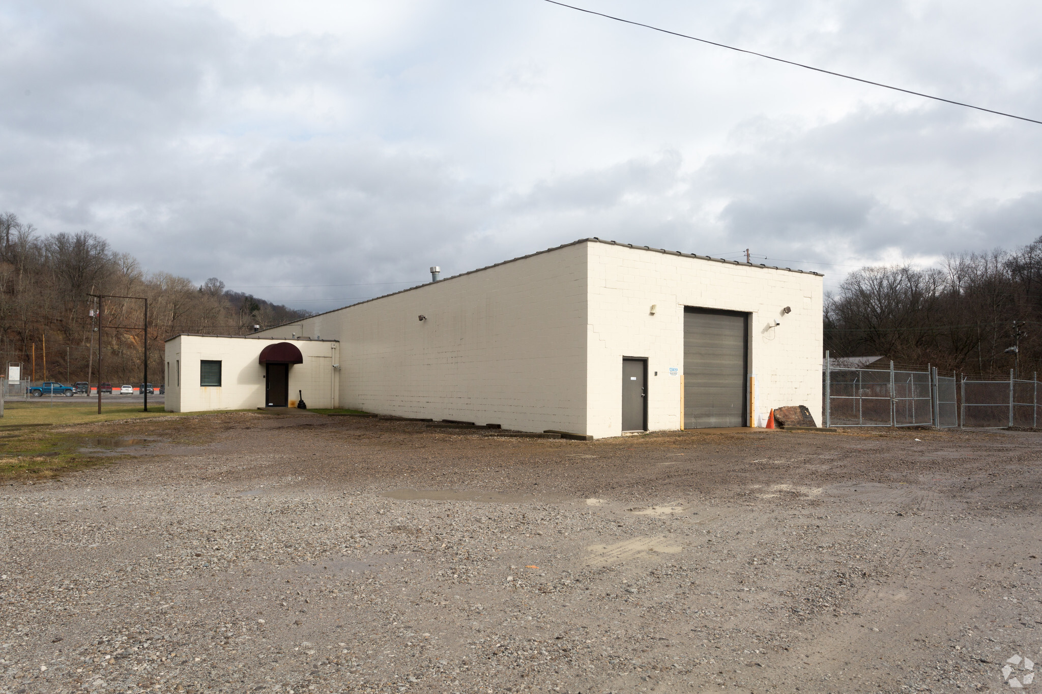 54610 National Rd, Bridgeport, OH for sale Primary Photo- Image 1 of 1