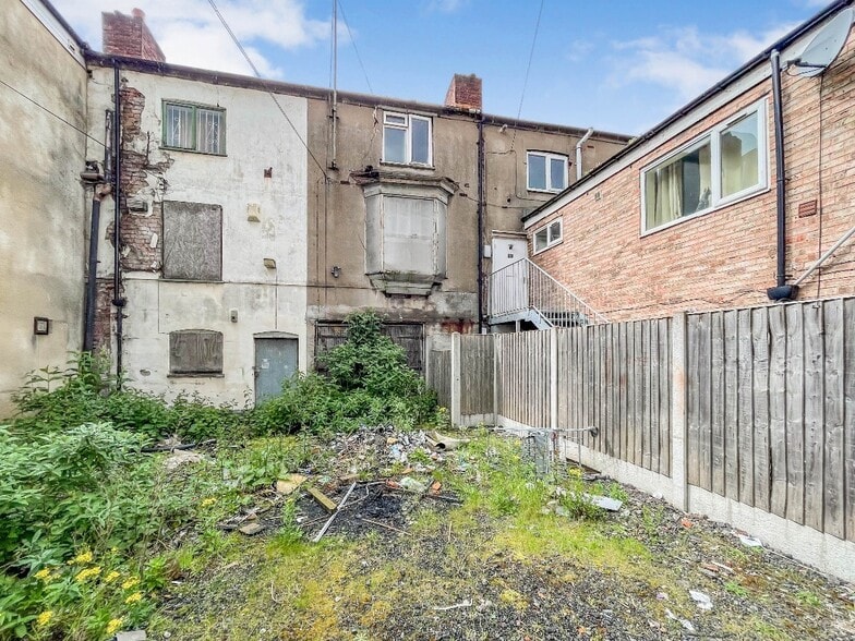 12 High St, Stourbridge à vendre - Photo du bâtiment - Image 3 de 4