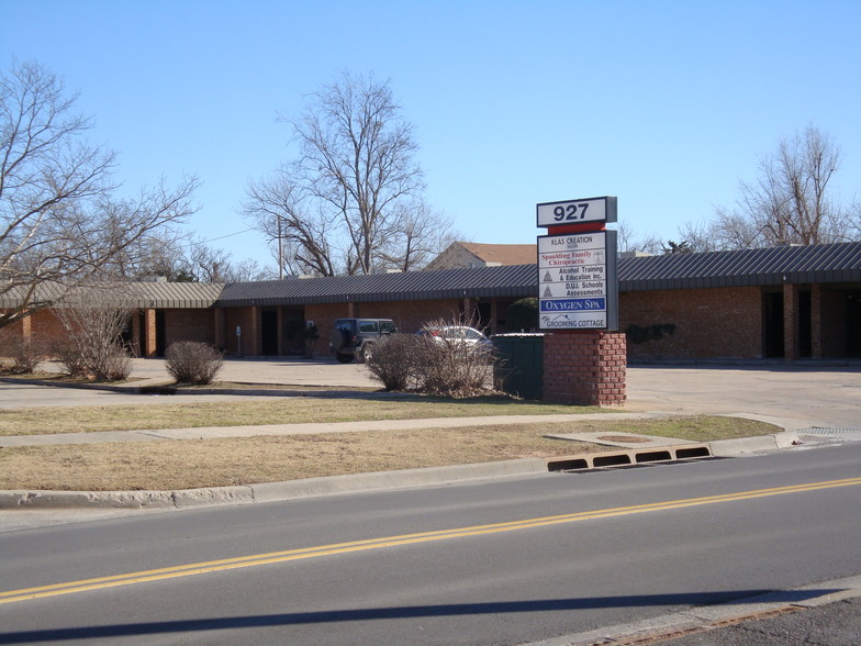 927 N Flood, Norman, OK for lease - Building Photo - Image 1 of 1