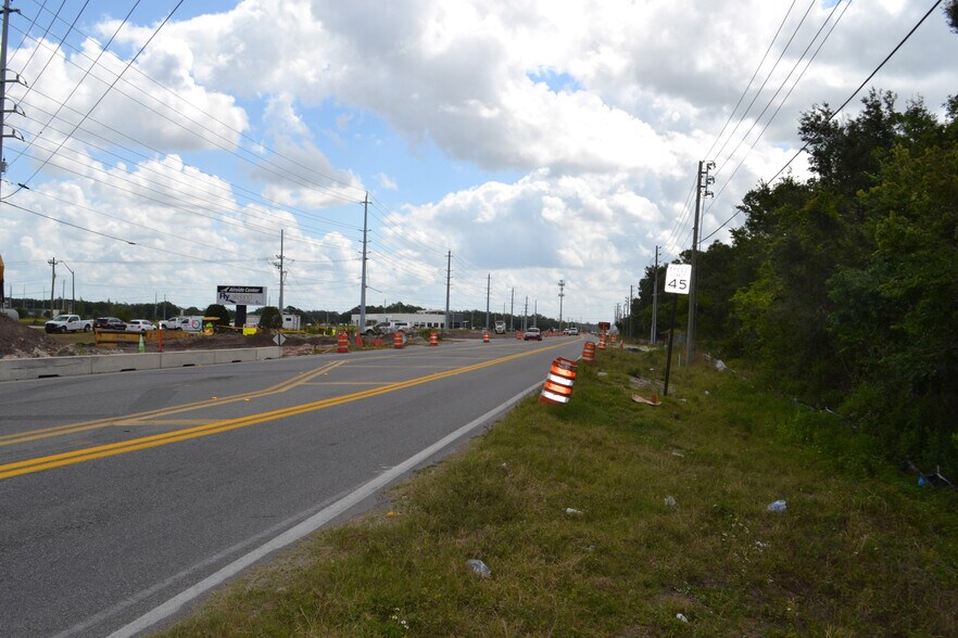 Yates Rd, Lakeland, FL à vendre - Photo du bâtiment - Image 3 de 7