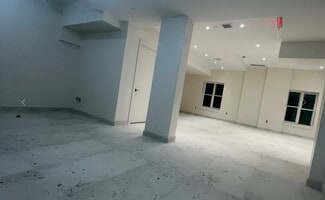 Plus de détails pour 951 Bedford Ave, Brooklyn, NY - Bureau à louer