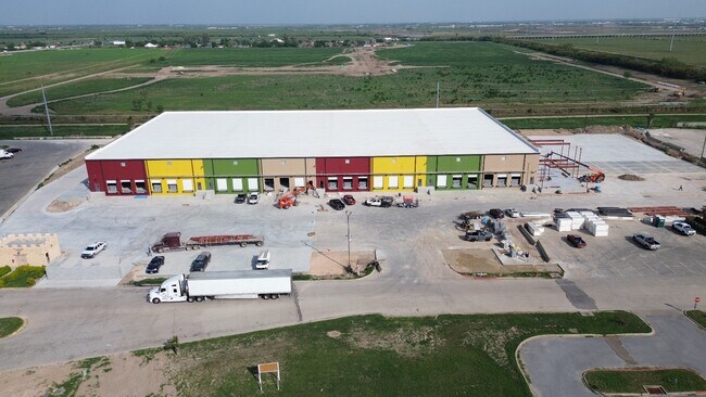 Plus de détails pour 2101 W Military Hwy, McAllen, TX - Industriel à louer