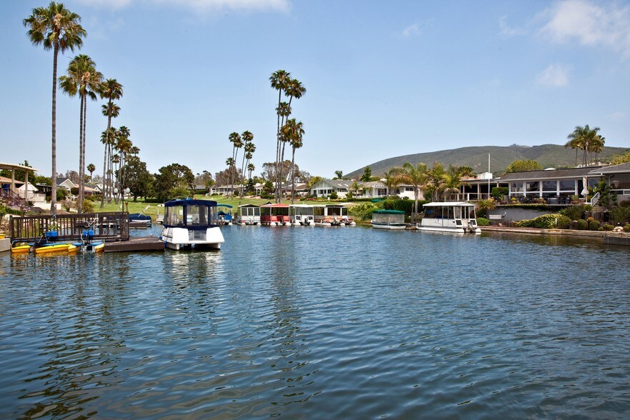 1635 Lake San Marcos Dr, San Marcos, CA à louer - Photo du bâtiment - Image 3 de 7