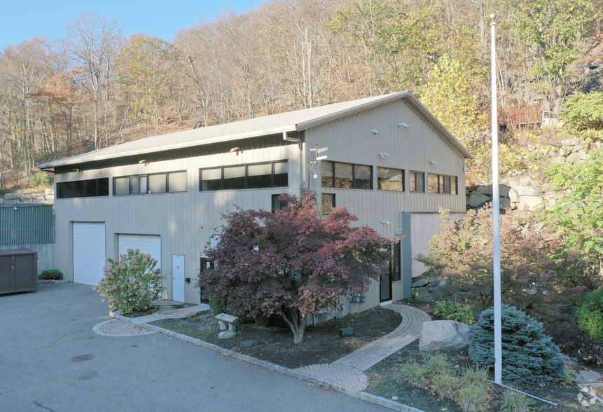 345 State Route 17, Hillburn, NY 10931, Hillburn, NY à vendre - Photo principale - Image 1 de 1