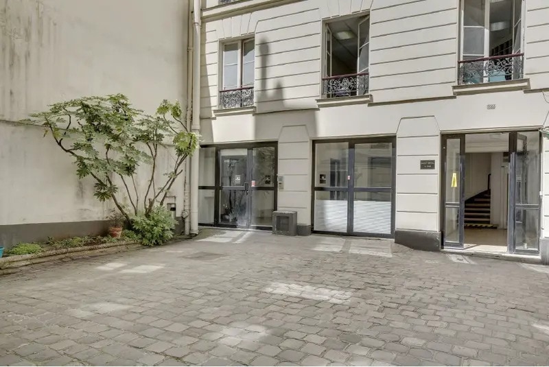 Rue Du Faubourg Saint-Martin, Paris for sale - Building Photo - Image 1 of 9