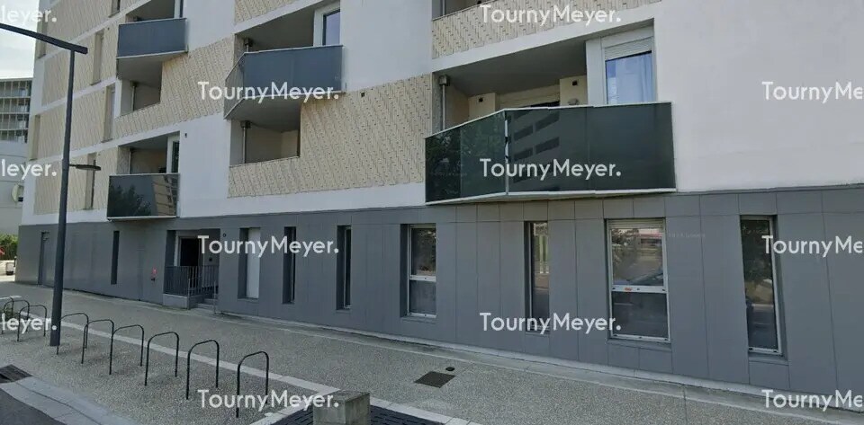 Retail in Toulouse for lease - Building Photo - Image 1 of 5
