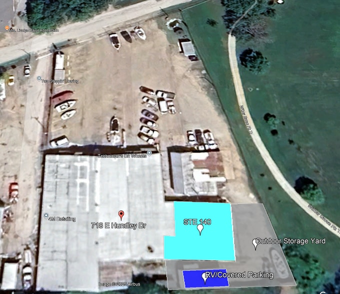 718 E Hundley Dr, Lake Dallas, TX for lease - Interior Photo - Image 3 of 7