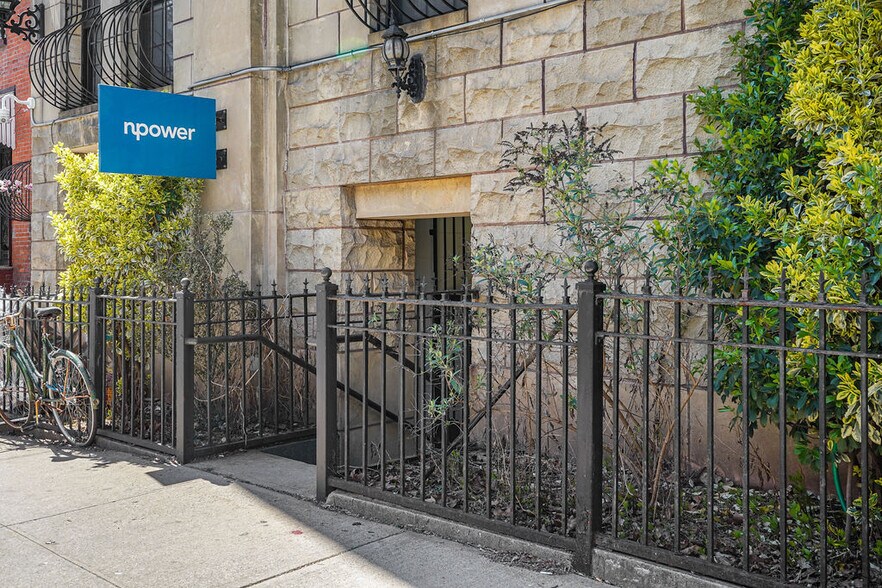 50 Greene Ave, Brooklyn, NY à louer - Photo du bâtiment - Image 3 de 13