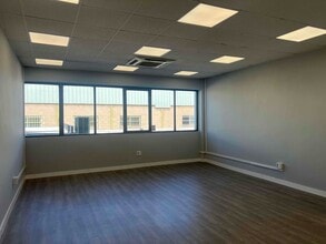 Office in San Sebastián de los Reyes, Madrid for lease Interior Photo- Image 2 of 2