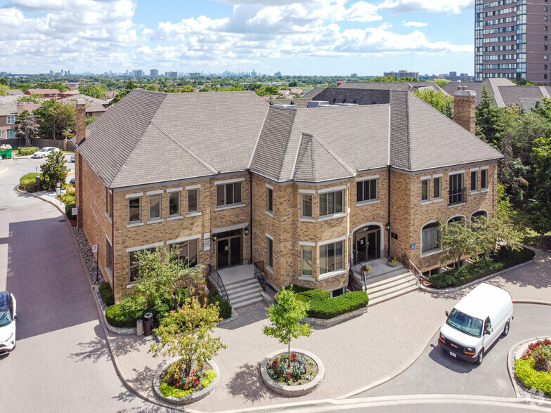 4275-4283 Village Centre Crt, Mississauga, ON à vendre - Photo du bâtiment - Image 1 de 1