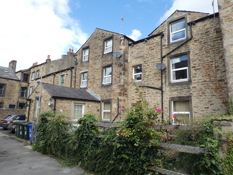 28-32 Otley St, Skipton for sale - Building Photo - Image 2 of 11