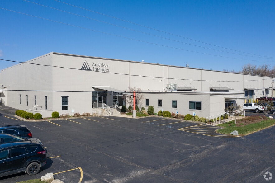 302 S Byrne Rd, Toledo, OH for lease - Building Photo - Image 3 of 5