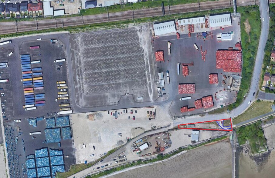 Wouldham Rd, Grays à louer - Photo du bâtiment - Image 2 de 7