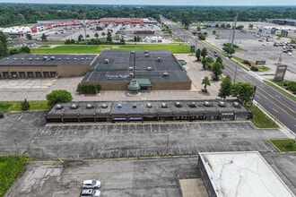 4067 E Court St, Burton, MI for lease Interior Photo- Image 2 of 7