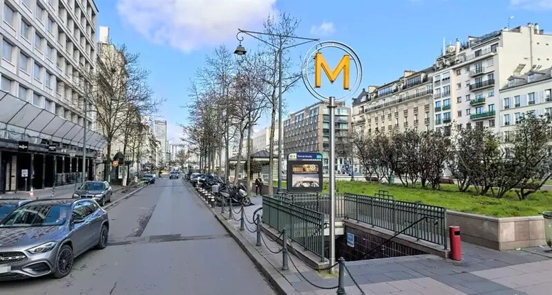 Bureau dans Neuilly-sur-Seine à louer - Photo du bâtiment - Image 2 de 5