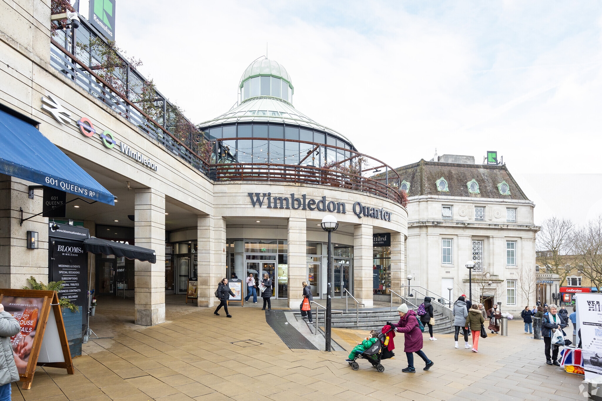 8 Queens Rd, London for lease Primary Photo- Image 1 of 4