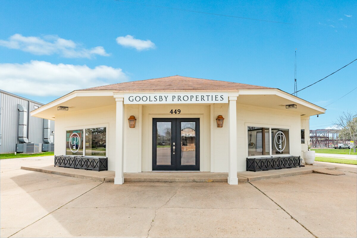 449 S 17th St, West Columbia, TX à vendre Photo du bâtiment- Image 1 de 23