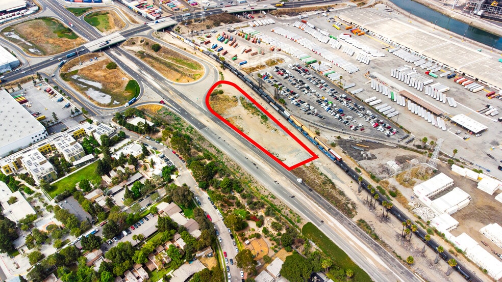 Land in Long Beach, CA for lease - Building Photo - Image 3 of 4