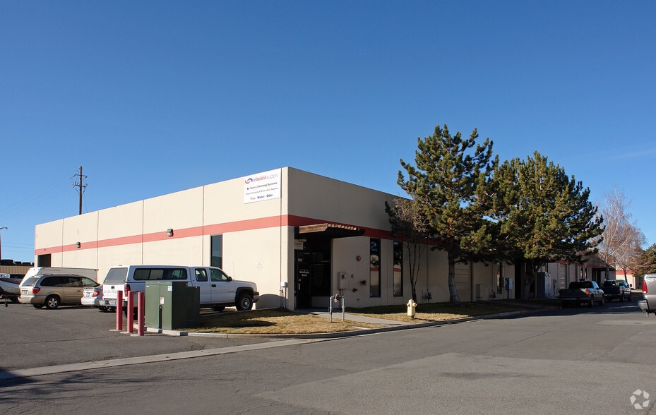 1137-1187 Gator Way, Sparks, NV for lease - Building Photo - Image 2 of 2