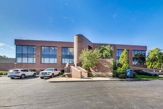 1845 E Rand Rd, Arlington Heights, IL for lease Interior Photo- Image 1 of 9