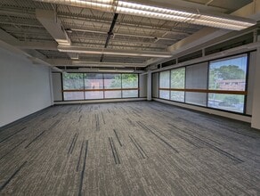 8001 Forbes Pl, Springfield, VA for lease Interior Photo- Image 2 of 9